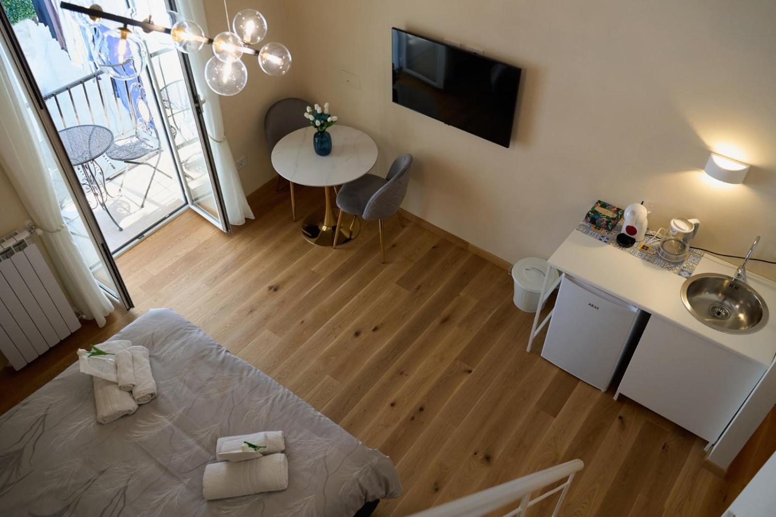 Alesuite Неаполь Екстер'єр фото